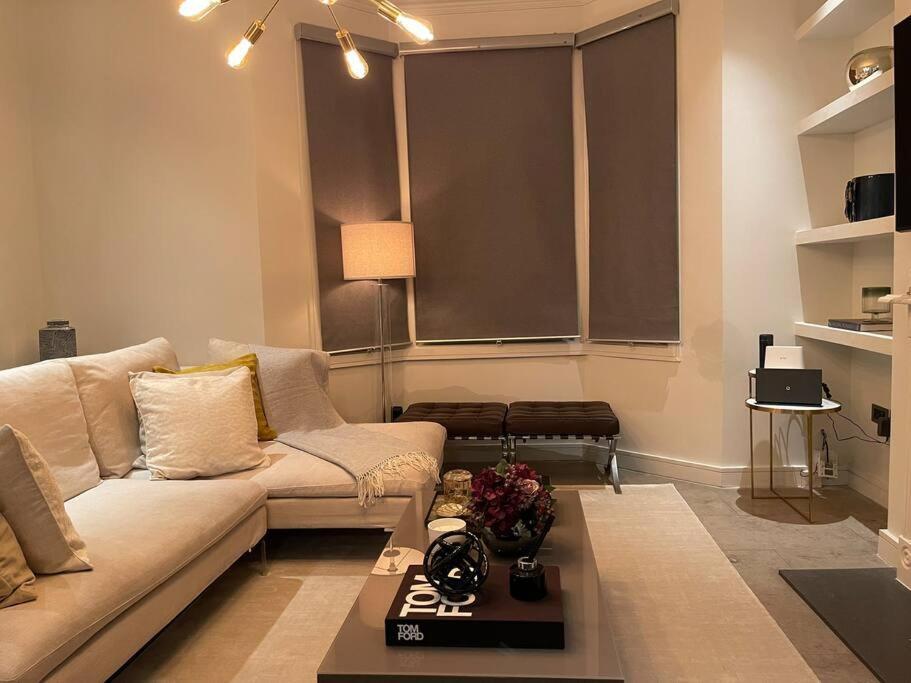 Appartamento Quintessential Town House Close To Londra