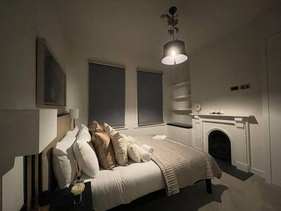 Quintessential Town House Close To Appartamento